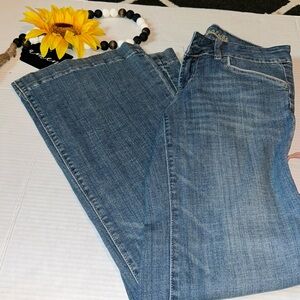 American Eagle Dress Jeans Flared Legs
